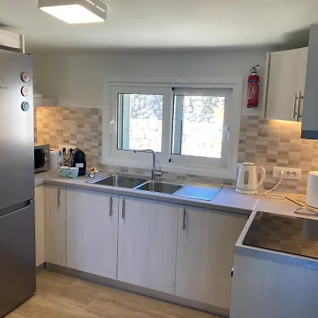 度假居 House *